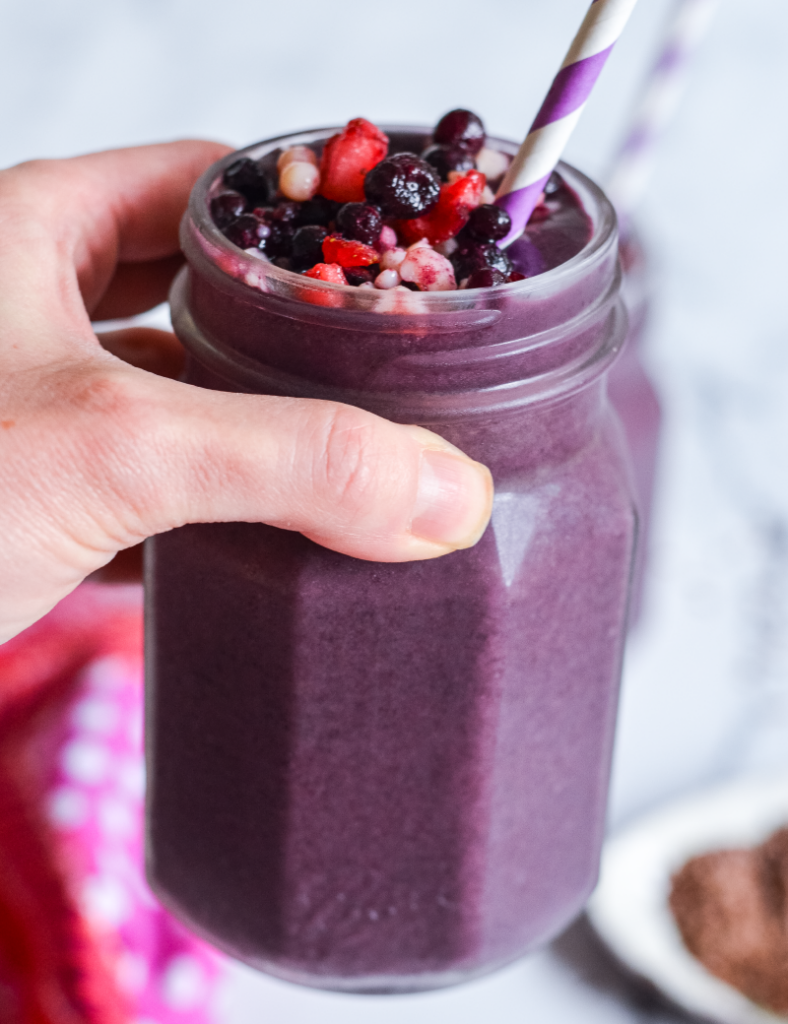 blueberry smoothie with spinach